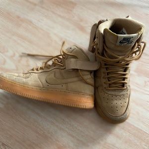 Tan/Wheat Nike Airforce women: 7 men: 5